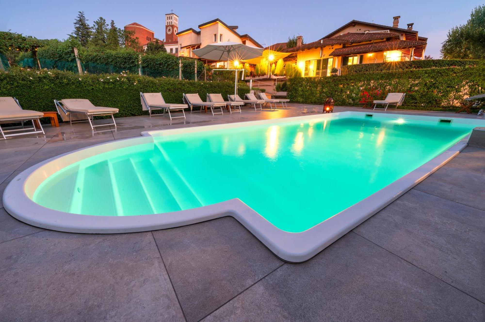 La Rosa Gialla Bio Apartments & Rooms Barolo Luaran gambar